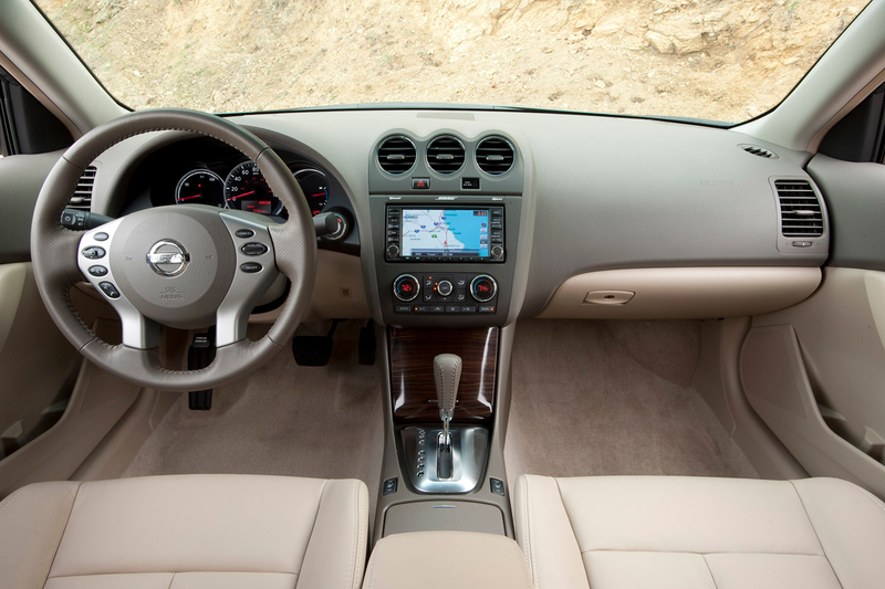 Illustration for article titled Forgotten Cars: Nissan Altima Hybrid